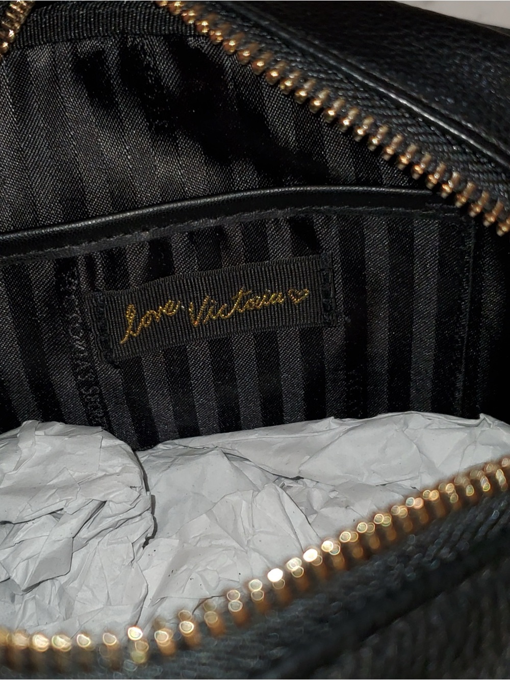 Victoria's Secret Black Zip Close Tasseled Fanny Pack Gold Hardware Bag Purse - Picture 7 of 8